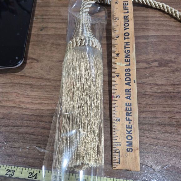 New Set of 4 Gold Tassel Tieback Decoractive Rope Curtain Regal Hanging Balls - Picture 4 of 4